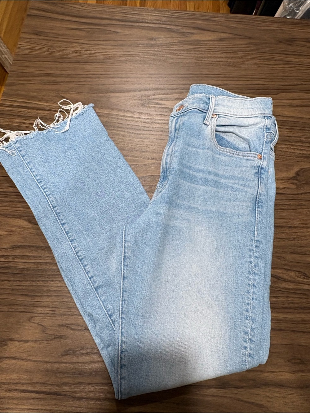MOTHER Light Wash Cropped Ankle Jeans with Frayed Hem